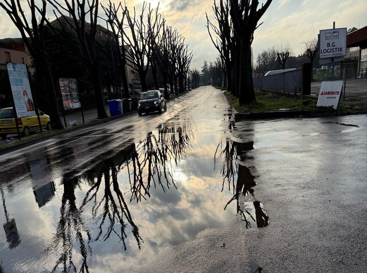 Rottura rete fognaria via Statale